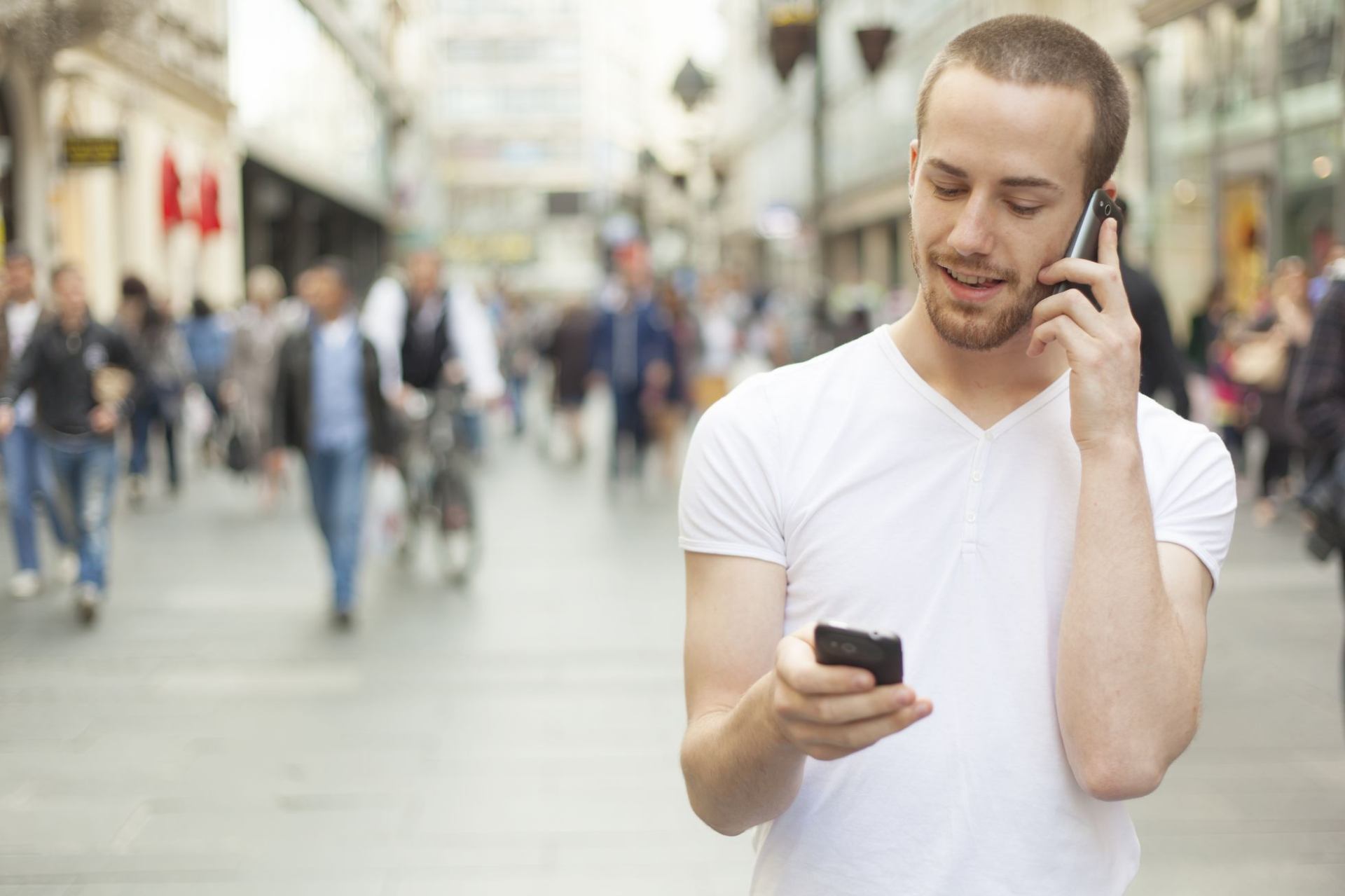 Empowering Connections with 5G Mobile and Internet Plans Across the UAE